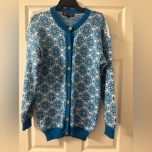 IntiAlpaca Women's Sweater